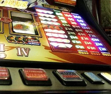 Premios y botones máquina recreativas para bar